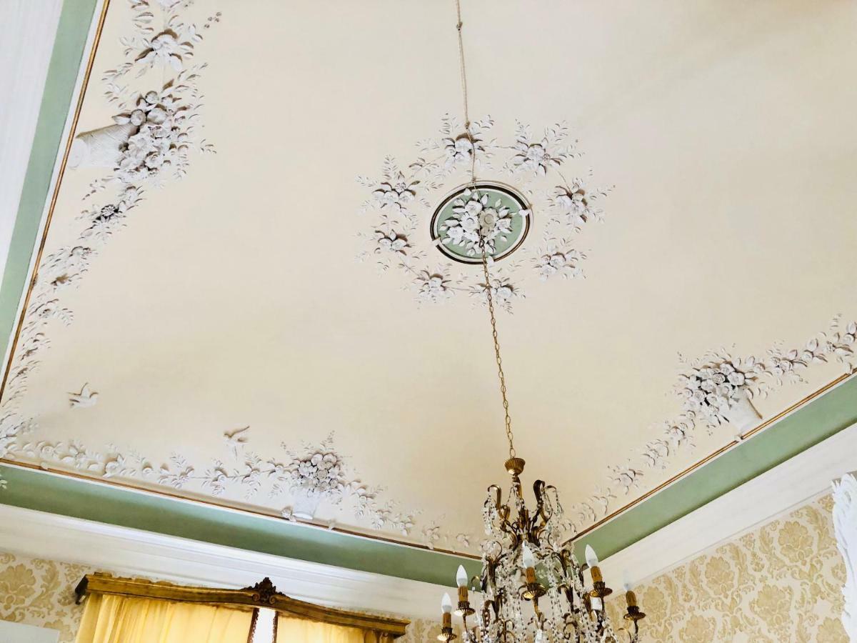Dimora Umberto Bed & Breakfast Катания Екстериор снимка